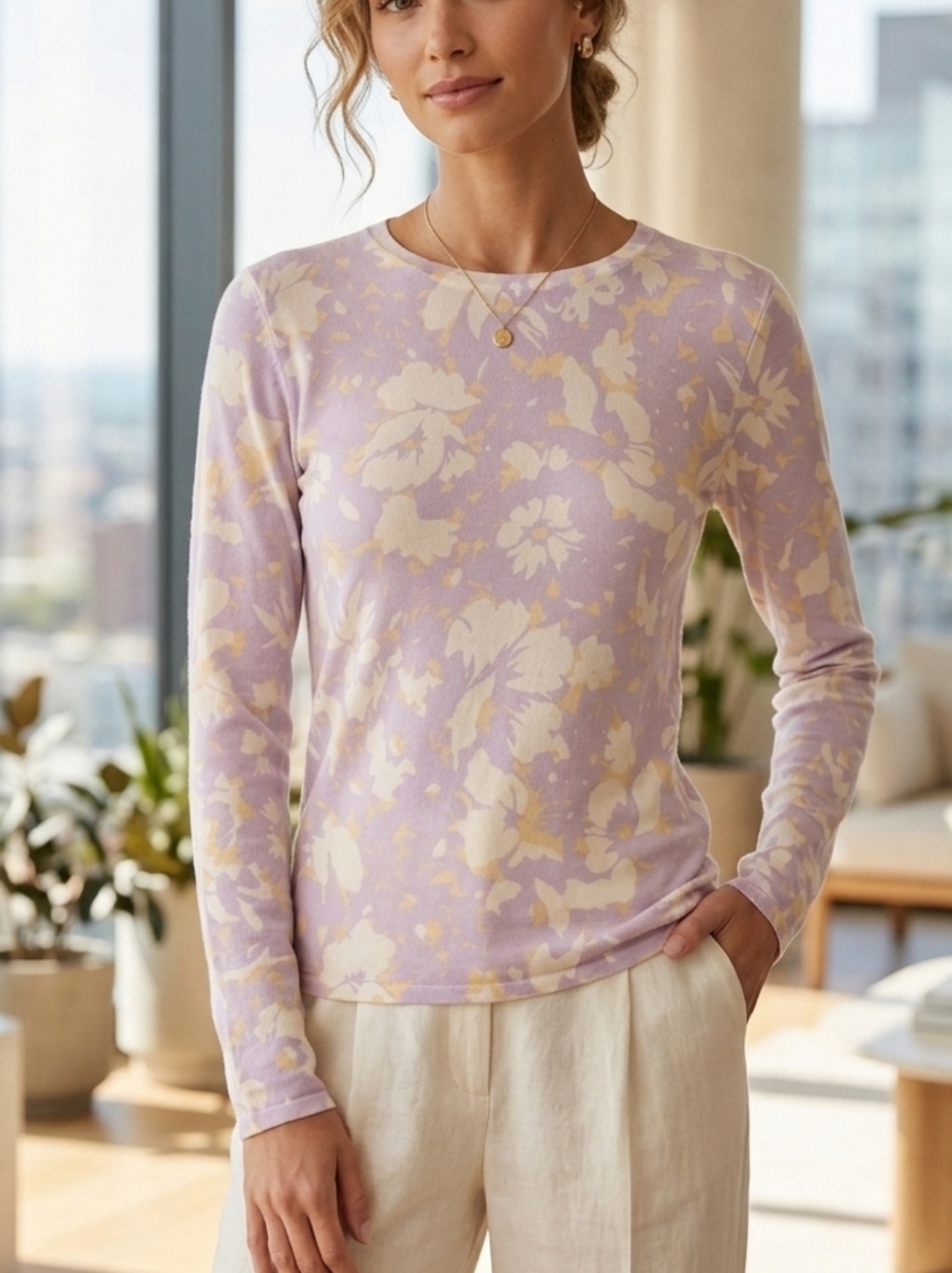 St. John Silk Wool Blend Lavender Floral Lightweight Top Size Medium